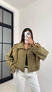 Haki Pile Detaylı Astarlı Kısa Trençkot GAUS-0089GAUSTRENÇKOTGAUS-0089