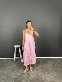 Pembe Premium Kırışık Askılı Astarlı ElbiseGausELBİSEGU008252