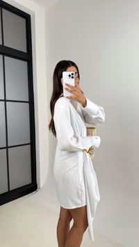 Beyaz Toka Detaylı Premium Keten Elbise Gaus00689GausELBİSEGU1002589