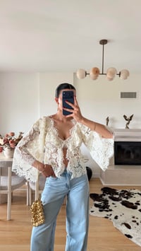 Ekru Dantel Detaylı Muadil Bluz GAUS-01607GAUSالبلوزات GAUS-01607