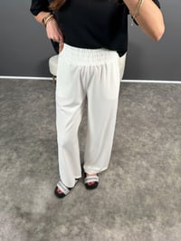 Beyaz Kalın Kemerli Beli Lastikli Pantolon GausPANTOLONGU004600