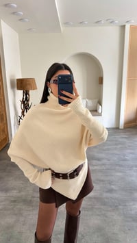 Ekru Balıkçı Yaka Asimetrik Kesim Kazak GAUS-00761GAUSKAZAKGAUS-00761