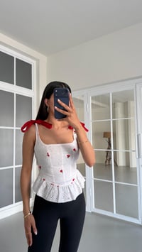Beyaz Çiçek Desenli Fistolu Ayarlanabilir Askılı Korse GAUS-01637GAUSBlouseGAUS-01637
