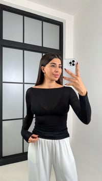 Siyah Kayık Yaka Muadil Transparan Bluz GAUS-00455GAUSBLUZGAUS-00455