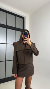 Acı Kahve Astarlı Düğme Detaylı Kare Yaka Ceket Etek Premium Kumaş Takım GAUS-00975GAUSTAKIMGAUS-00975