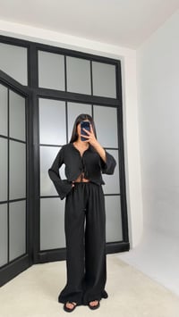 Siyah Önden Bağlamalı Gömlek Beli Lastikli Pantolon İkili Tencel Takım GAUS-01336GAUSSuitsGAUS-01336