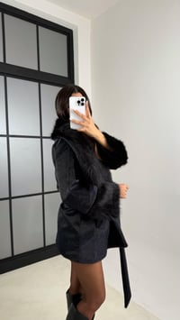 Siyah Kürk Detaylı Astarlı Kaşe Mont GAUS-00559GAUSMONTGAUS-00559