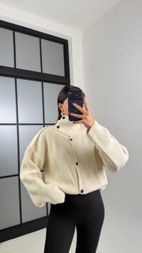 Ekru Dik Yaka Düğmeli Triko Hırka GAUS-00731GAUSHIRKAGAUS-00731