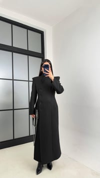 Siyah Slim Cut Vatkalı Astarlı Önü Düğmeli Kaban GAUS-00835GAUSKABANGAUS-00835