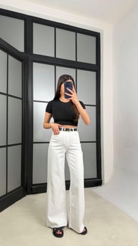 Beyaz Kesik Paça Kemerli Jean GAUS-01305GAUSDENİM PANTOLONGAUS-01305