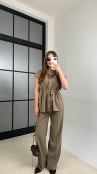 Haki Vatkalı Beli Lastikli Kuşaklı Yelek Pantolon İkili Takım GAUS-00986GAUSTAKIMGAUS-00986