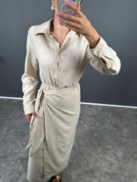 Mari Taş Düğmeli Yandan Bağlamalı Uzun ElbiseGausELBİSEGU008659