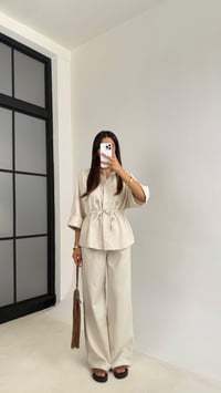Taş Çiçek Nakışlı Kuşaklı Gömlek Beli Lastikli Pantolon Keten Takım GAUS-0057GAUSSuitsGAUS-0057