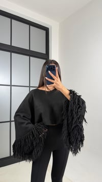 Siyah Kol Püskül Detaylı Triko Crop Kazak GAUS-00625GAUSKAZAKGAUS-00625