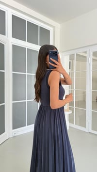 Lacivert Polo Yaka Muadil Beli Lastikli Pileli Elbise GAUS-01669GAUSELBİSEGAUS-01669
