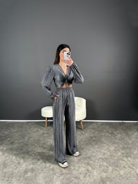Piliseli Gri Önü Bağlamalı TakımGausTAKIMGU004598