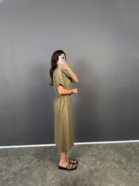 Disa Haki Belden Büzgülü Ön Full Fermuarlı Kısa Kol Keten ElbiseGausELBİSEGU008802