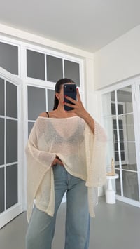 Krem Asimetrik Sim Detaylı Triko Panço GAUS-01836GAUSPançoGAUS-01836