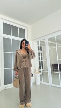 Vizon Kapüşonlu Hırka Crop Beli Lastikli Pantolon 3'lü Kadife Takım GAUS-02033GAUSTAKIMGAUS-02033