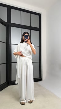 Beyaz Asimetrik Bluz Beli Lastikli Pantolon İkili Tasarım Takım GAUS-01490GAUSTAKIMGAUS-01490