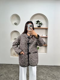 Ness Leopar Desenli Deri Cepli Düğmeli Kapitone CeketGausCEKETGU00903602