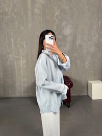 Patis Bebe Mavi Gri Çizgili V Yaka Oversize GömlekGausGÖMLEKGU100628