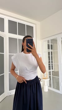 Beyaz Vatkalı Drapeli Bluz GAUS-01725GAUSBLUZGAUS-01725