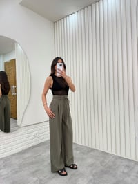 Haki Kuşaklı Tensel Kırışık Kumaş Palazzo Pantolon Gaus00302GausPANTOLONGU1001692