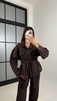 Acı Kahve Kuşaklı Denim Takım GAUS-00221GAUSTAKIMGAUS-00221