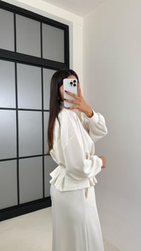 Beyaz Kemer Detaylı Hırka Beli Lastikli Geniş Paça Pantolon Modal Takım GAUS-00188GAUSSuitsGAUS-00188