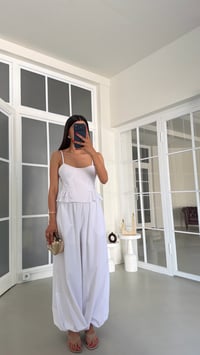 Beyaz Ayarlanabilir Askılı Korse Beli Lastikli Şalvar Pantolon Takım GAUS-01839GAUSSuitsGAUS-01839