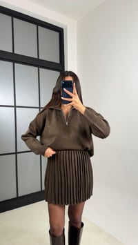 Acı Kahve Yakası Fermuarlı Kazak Beli Lastikli Pileli Etek Triko Takım GAUS-00204GAUSTAKIMGAUS-00204