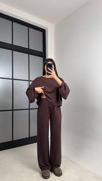 Acı Kahve Gold Tokalı Pelerin Bluz Beli Lastikli Pantolon Modal Kumaş Takım GAUS-00871GAUSTAKIMGAUS-00871