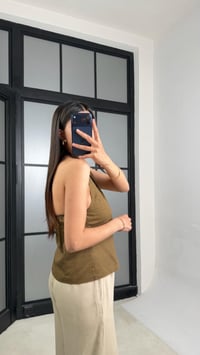 Kahve Boyundan Bağlamalı Düğmeli Keten Bluz GAUS-01422GAUSBLUZGAUS-01422
