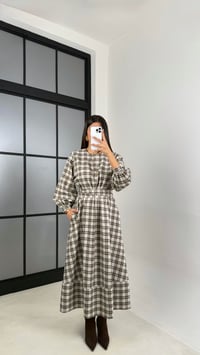 Taş Balon Kol Ekoseli Kuşaklı Cepli Elbise GAUS-00570GAUSELBİSEGAUS-00570