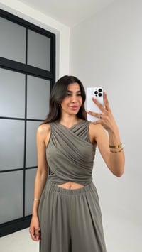 Haki Oys Muadil Dekolteli Beli Lastikli Cepli Modal Kumaş Tulum Gaus00648GausTULUMGU1002507