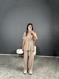 Bej Tshirt Pantolon Rahat İkili Takım GausTAKIMGU004530