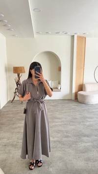 Gri Polo Yaka Kuşaklı Tencel Kumaş Elbise GAUS-01429GAUSELBİSEGAUS-01429