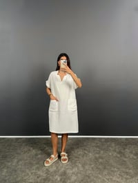 Alga Beyaz Müslin Keten Cepli Midi ElbiseGausELBİSEGU008590