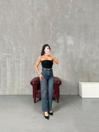 Nima Mavi Eskitme Kesik Paça Siyah Kemerli Yüksek Bel JeanGausDENİM PANTOLONGU100437