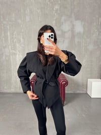 Meggy Siyah Kuşaklı Astarlı Tasarım CeketGausCEKETGU00904037