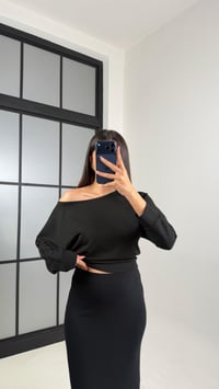 Siyah Kayık Yaka Modal Kumaş Bluz GAUS-00795GAUSBLUZGAUS-00795