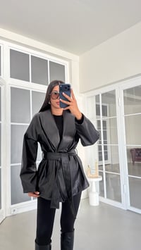 Siyah Kuşaklı Astarlı Deri Ceket GAUS-02040GAUSJacketsGAUS-02040