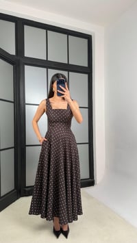 Acı Kahve Kuşaklı Puantiye Desenli Elbise GAUS-01372GAUSELBİSEGAUS-01372