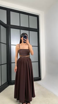 Acı Kahve Ayarlanabilir Askılı Crop Astarlı Etek Taş Detaylı Takım GAUS-01510GAUSSuitsGAUS-01510