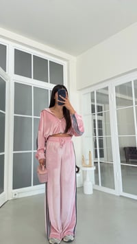 Pembe Şerit Detaylı Hırka Beli Lastikli Pantolon İkili Kadife Takım GAUS-02197GAUSSuitsGAUS-02197