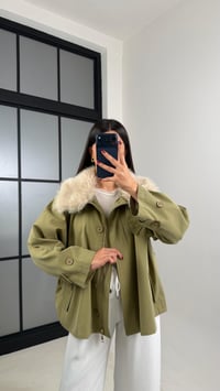 Yeşil Yaka Kürk Detaylı Astarlı Trençkot GAUS-00660GAUSTRENÇKOTGAUS-00660