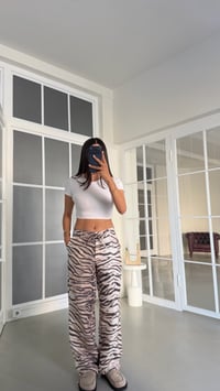 Bej Zebra Desenli Paçası Ayarlanabilir Askılı Pantolon GAUS-02038GAUSPantsGAUS-02038