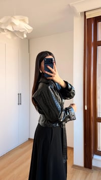 Siyah Yılan Derisi Desenli Kuşaklı Astarlı Deri Ceket GAUS-00619GAUSCEKETGAUS-00619