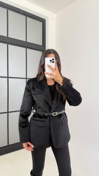 Siyah Astarlı Kemerli Peluş Tüylü Ceket GAUS-00131GAUSJacketsGAUS-00131